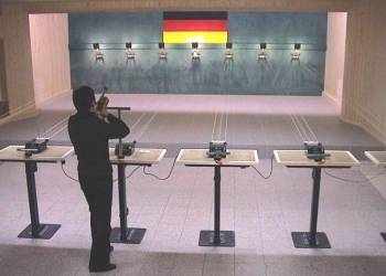 Der moderne Luftgewehr-Schießstand nach den Umbaumaßnahmen 2002 / 2003. Foto: Michaela Binder